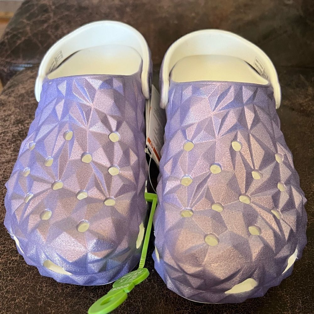 Crocs Geo Metric Purple Clogs M5/W7
